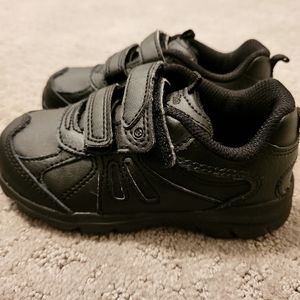 Black Stride Rite 7.5 Extra Wide (Boys)